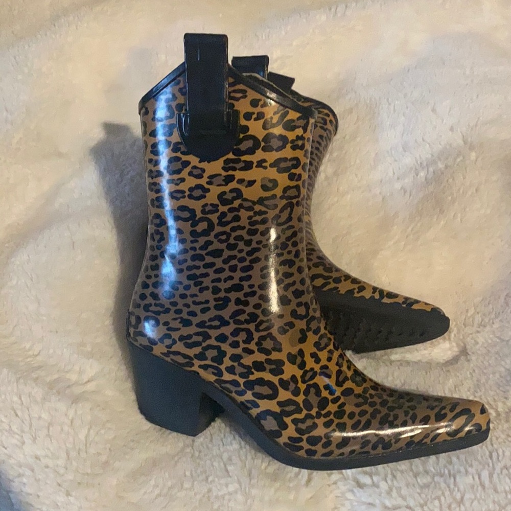 Rain boots